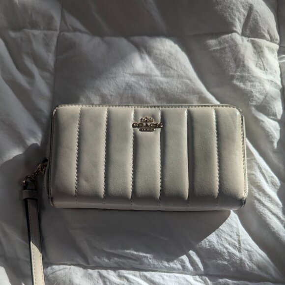 Coach Pebble Leather Chaise Crossbody NWT & Coach Accordion Zip Around Wallet - Picture 10 of 14